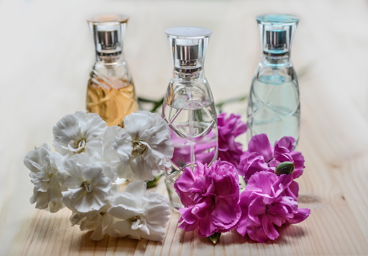 Perfumeria Rybnik. Jak wyszukać ulubiony zapach? Wyszukiwarka perfum po nutach zapachowych